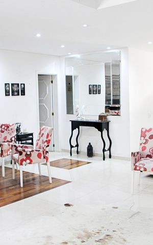 Casa à venda com 585m², 4 quartos e 4 vagasSala