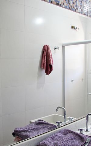 Casa à venda com 585m², 4 quartos e 4 vagasBanheiro da Suíte 4