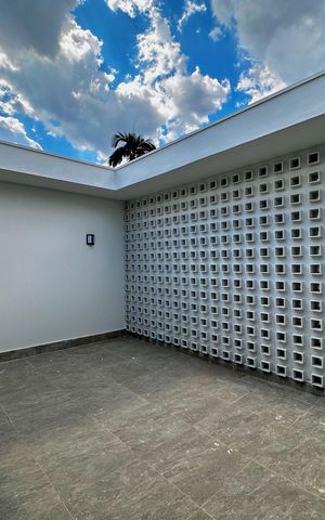 Casa à venda com 430m², 4 quartos e 6 vagas Casa à venda com 430m², 4 quartos e 6 vagasSacada Suíte 4