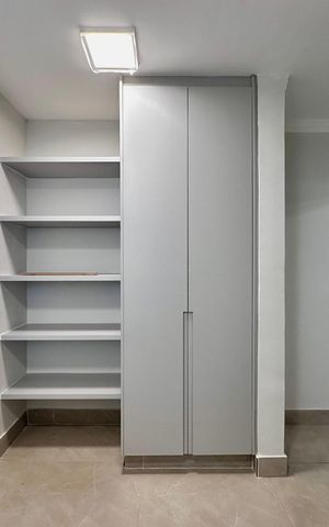 Casa à venda com 430m², 4 quartos e 6 vagas Casa à venda com 430m², 4 quartos e 6 vagasÁrea de Serviço