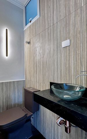 Casa à venda com 430m², 4 quartos e 6 vagas Casa à venda com 430m², 4 quartos e 6 vagasLavabo
