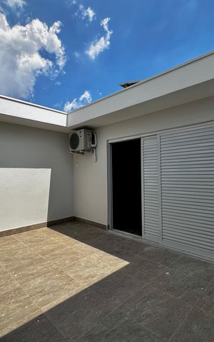 Casa à venda com 430m², 4 quartos e 6 vagas Casa à venda com 430m², 4 quartos e 6 vagasSacada Suíte 4