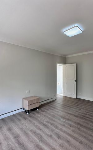 Casa à venda com 430m², 4 quartos e 6 vagas Casa à venda com 430m², 4 quartos e 6 vagasSuíte 1
