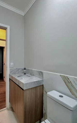 Casa à venda com 430m², 4 quartos e 6 vagas Casa à venda com 430m², 4 quartos e 6 vagasBanheiro Suíte 3