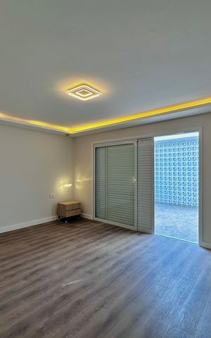 Casa à venda com 430m², 4 quartos e 6 vagas Casa à venda com 430m², 4 quartos e 6 vagasSuíte 4