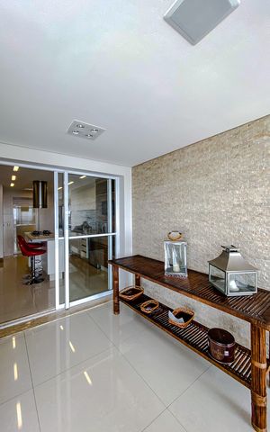 Apartamento à venda com 210m², 4 quartos e 3 vagasVaranda da Sala