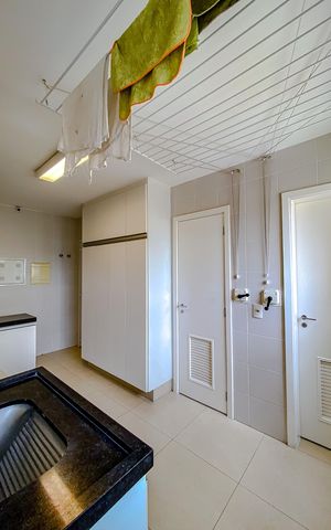 Apartamento à venda com 210m², 4 quartos e 3 vagasÁrea de Serviço