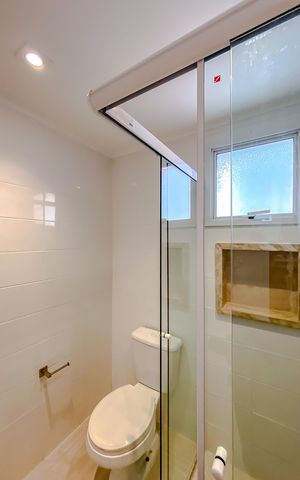 Apartamento à venda com 210m², 4 quartos e 3 vagasBanheiro da Suíte