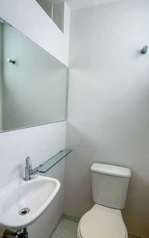 Apartamento à venda com 85m², 2 quartos e 1 vaga Apartamento à venda com 85m², 2 quartos e 1 vagaLavabo