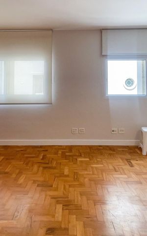 Apartamento à venda com 85m², 2 quartos e 1 vaga Apartamento à venda com 85m², 2 quartos e 1 vagaSala