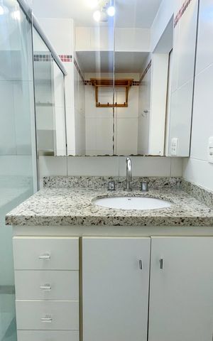 Apartamento à venda com 85m², 2 quartos e 1 vaga Apartamento à venda com 85m², 2 quartos e 1 vagaBanheiro