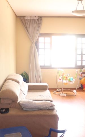 Casa à venda com 250m², 5 quartos e 2 vagasSala