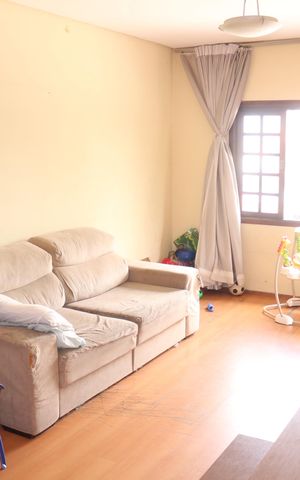 Casa à venda com 250m², 5 quartos e 2 vagasSala
