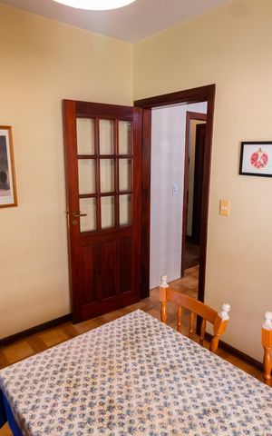 Casa de condomínio à venda com 350m², 3 quartos e 4 vagas Casa de condomínio à venda com 350m², 3 quartos e 4 vagasCOPA