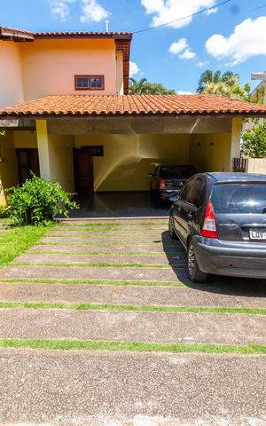 Casa de condomínio à venda com 350m², 3 quartos e 4 vagas Casa de condomínio à venda com 350m², 3 quartos e 4 vagasFACHADA