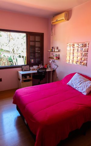 Casa de condomínio à venda com 350m², 3 quartos e 4 vagas Casa de condomínio à venda com 350m², 3 quartos e 4 vagasQUARTO 1