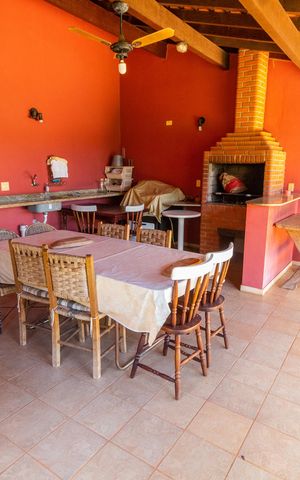 Casa de condomínio à venda com 350m², 3 quartos e 4 vagas Casa de condomínio à venda com 350m², 3 quartos e 4 vagasÁREA GOURMET