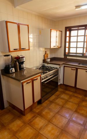 Casa de condomínio à venda com 350m², 3 quartos e 4 vagas Casa de condomínio à venda com 350m², 3 quartos e 4 vagasCOZINHA