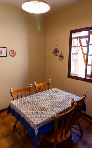 Casa de condomínio à venda com 350m², 3 quartos e 4 vagas Casa de condomínio à venda com 350m², 3 quartos e 4 vagasCOPA
