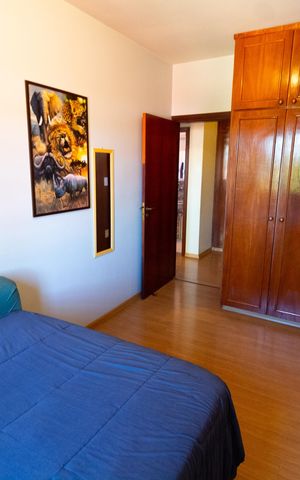 Casa de condomínio à venda com 350m², 3 quartos e 4 vagas Casa de condomínio à venda com 350m², 3 quartos e 4 vagasQUARTO 2