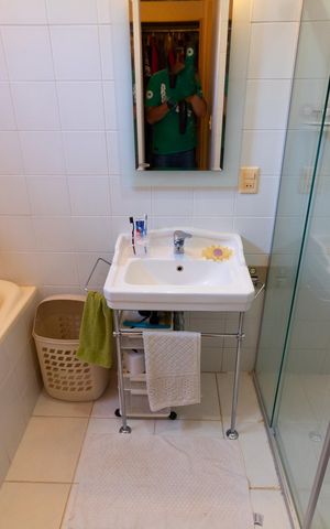 Casa de condomínio à venda com 350m², 3 quartos e 4 vagas Casa de condomínio à venda com 350m², 3 quartos e 4 vagasBANHEIRO DA SUITE