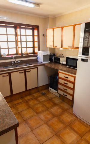 Casa de condomínio à venda com 350m², 3 quartos e 4 vagas Casa de condomínio à venda com 350m², 3 quartos e 4 vagasCOZINHA