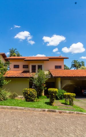 Casa de condomínio à venda com 350m², 3 quartos e 4 vagas Casa de condomínio à venda com 350m², 3 quartos e 4 vagasFACHADA