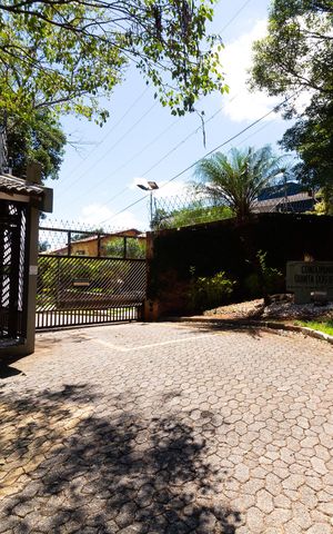 Casa de condomínio à venda com 350m², 3 quartos e 4 vagas Casa de condomínio à venda com 350m², 3 quartos e 4 vagasFACHADA DO CONDOMINIO