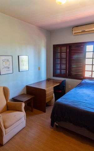 Casa de condomínio à venda com 350m², 3 quartos e 4 vagas Casa de condomínio à venda com 350m², 3 quartos e 4 vagasQUARTO 2