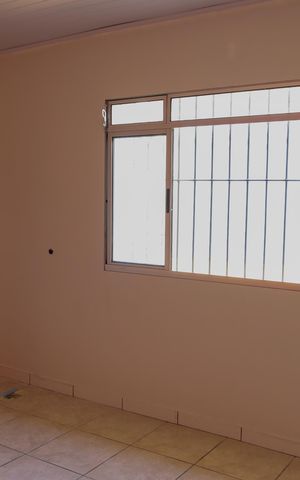 Casa para alugar com 100m², 2 quartos e 1 vaga Casa para alugar com 100m², 2 quartos e 1 vagaSala