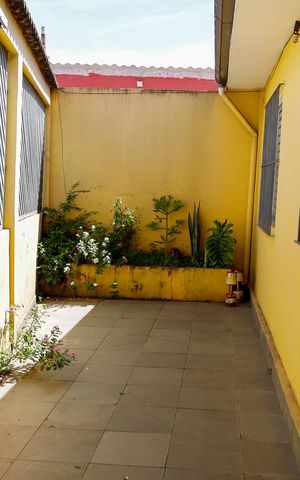 Casa para alugar com 100m², 2 quartos e 1 vaga Casa para alugar com 100m², 2 quartos e 1 vagaQuintal