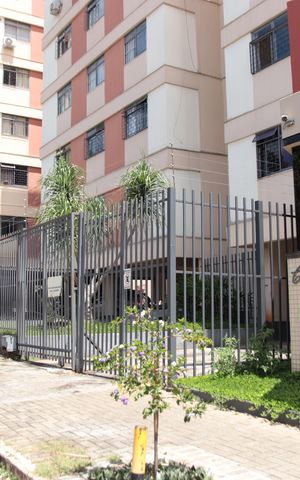 Apartamento para alugar com 101m², 3 quartos e 2 vagasFachada