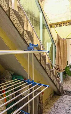 Casa à venda com 120m², 4 quartos e 2 vagas Casa à venda com 120m², 4 quartos e 2 vagasÁrea Externa