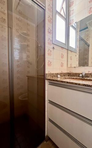 Apartamento à venda com 80m², 2 quartos e 1 vagaBanheiro