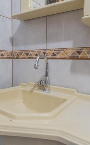 Casa à venda com 320m², 4 quartos e 2 vagas Casa à venda com 320m², 4 quartos e 2 vagasBanheiro 2