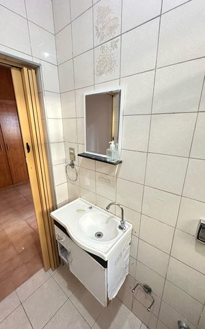 Casa à venda com 270m², 5 quartos e 2 vagas Casa à venda com 270m², 5 quartos e 2 vagasQuarto 4 banheiro