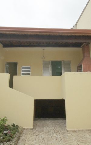 Casa à venda com 150m², 2 quartos e 1 vagaQuintal