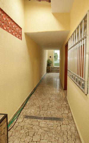 Casa à venda com 150m², 2 quartos e 1 vagaQuintal Lateral