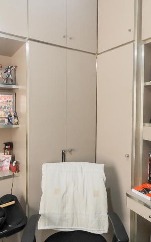 Casa à venda com 252m², 3 quartos e 4 vagas Casa à venda com 252m², 3 quartos e 4 vagasQuarto 1