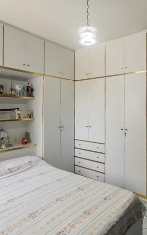 Casa à venda com 252m², 3 quartos e 4 vagas Casa à venda com 252m², 3 quartos e 4 vagasSuite