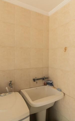 Casa à venda com 252m², 3 quartos e 4 vagas Casa à venda com 252m², 3 quartos e 4 vagasÁrea de Serviço