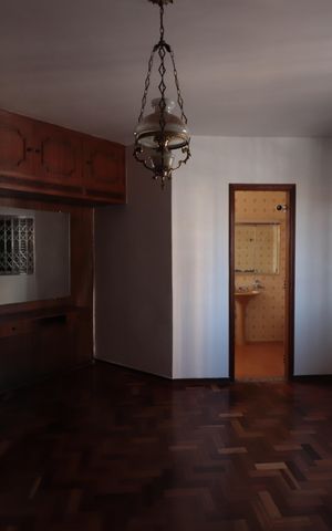 Casa à venda com 220m², 3 quartos e 4 vagasQuarto 1 - Suíte