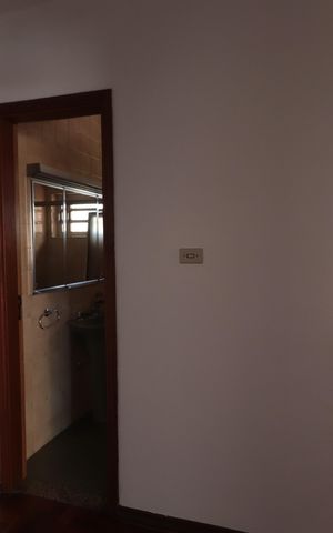 Casa à venda com 220m², 3 quartos e 4 vagasCorredor