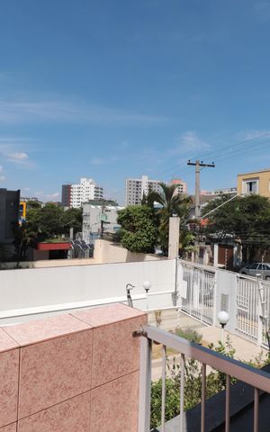 Casa à venda com 220m², 3 quartos e 4 vagasQuintal