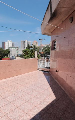 Casa à venda com 220m², 3 quartos e 4 vagasQuintal