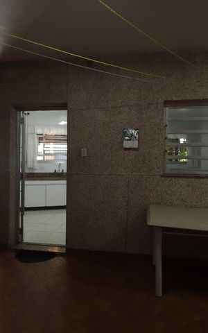 Casa à venda com 220m², 3 quartos e 4 vagasÁrea de Serviço