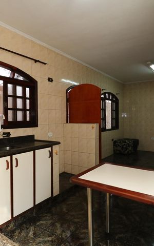 Casa para alugar com 200m², 3 quartos e 4 vagasCozinha