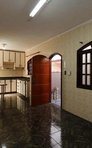 Casa para alugar com 200m², 3 quartos e 4 vagasCozinha