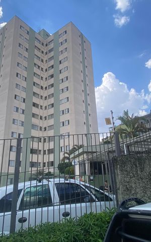 Apartamento à venda com 50m², 2 quartos e 1 vaga Apartamento à venda com 50m², 2 quartos e 1 vagaFachada + placa