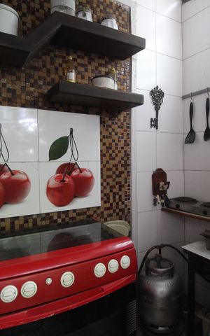 Casa de condomínio à venda com 307m², 3 quartos e 2 vagasÁrea de serviço - Cozinha